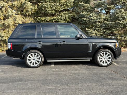 Used 2012 Land Rover Range Rover Supercharged image 2