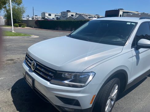 Used 2018 Volkswagen Tiguan S w/ Front Fog Lights Package FWD image 5