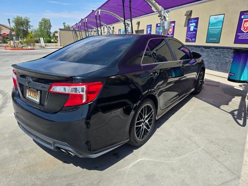 Used 2013 Toyota Camry SE image 9