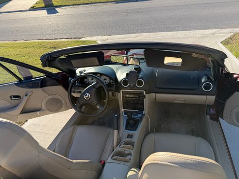 Used 2003 MAZDA MX-5 Miata image 14