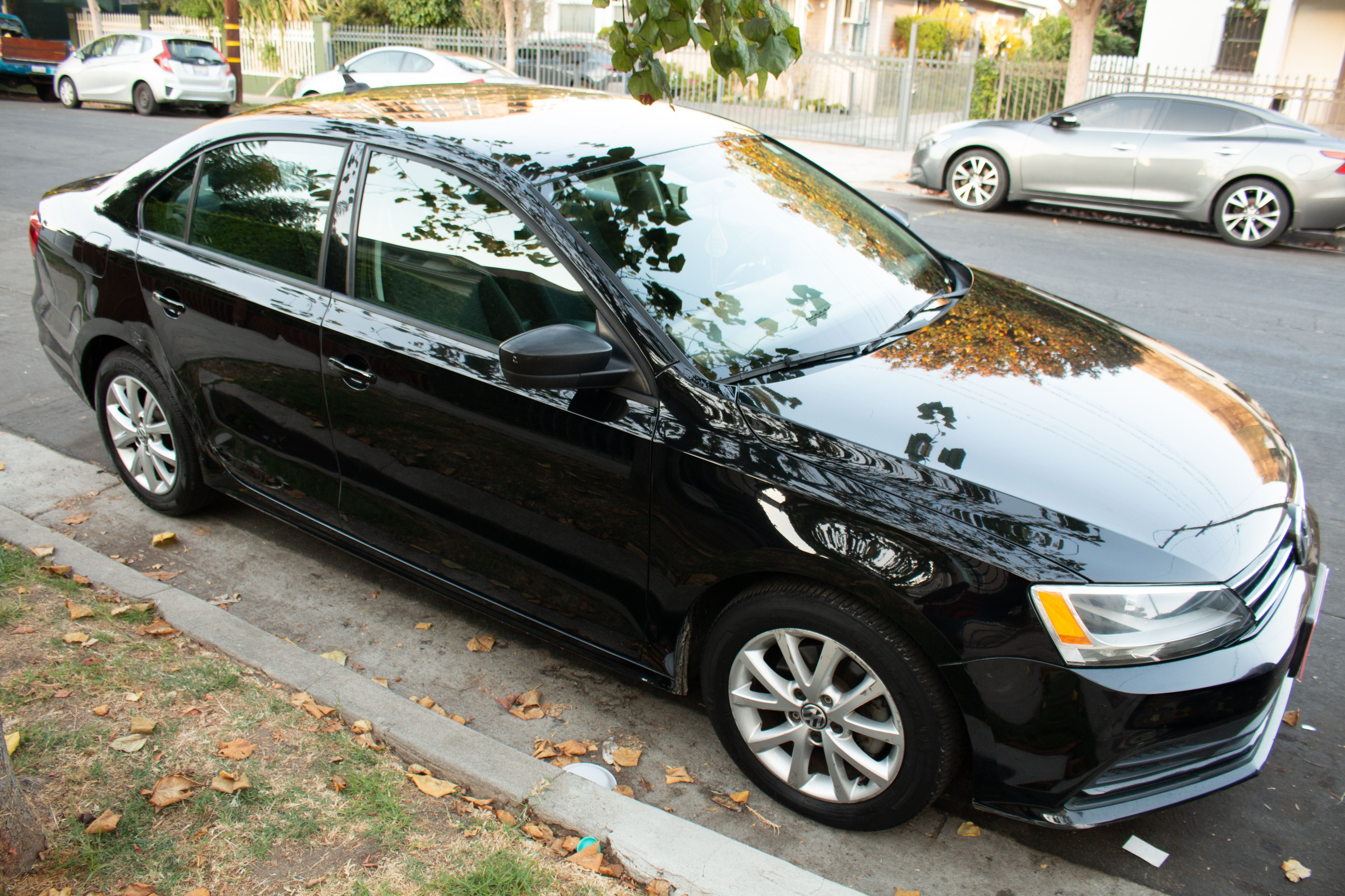 Used 2015 Volkswagen Jetta SE FWD image 1