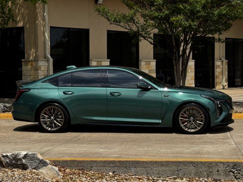 Used 2026 Cadillac CT5 V Blackwing image 9