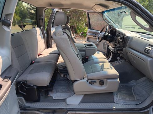 Used 2006 Ford F250 XLT AWD/4WD image 6