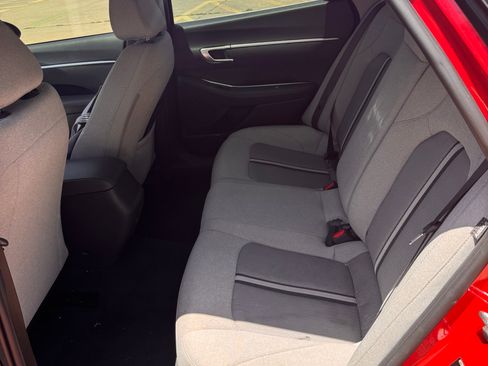 Used 2021 Hyundai Sonata SE image 11