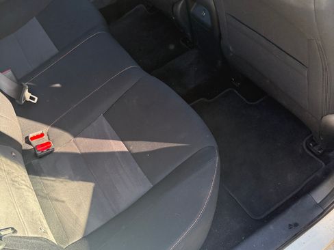 Used 2022 Nissan Sentra SR w/ Lighting Package FWD image 11