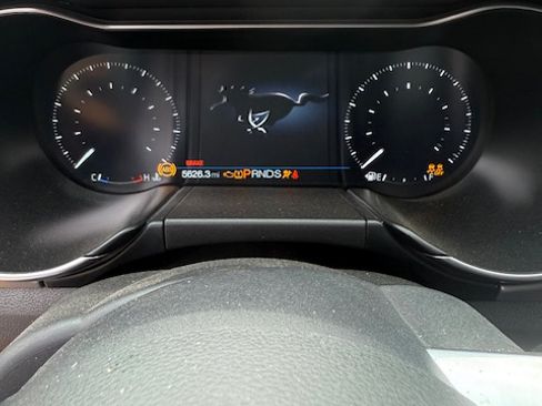 Used 2022 Ford Mustang GT Premium w/ Equipment Group 401A image 8