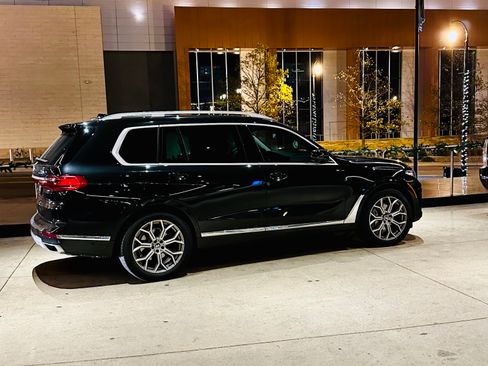 Used 2022 BMW X7 xDrive40i w/ Premium Package AWD/4WD image 9