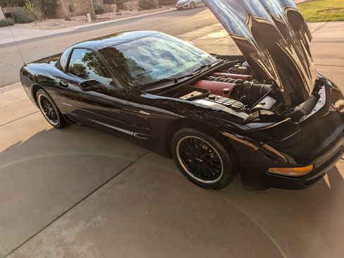 Used 2002 Chevrolet Corvette Z06 w/ Memory Pkg image 13