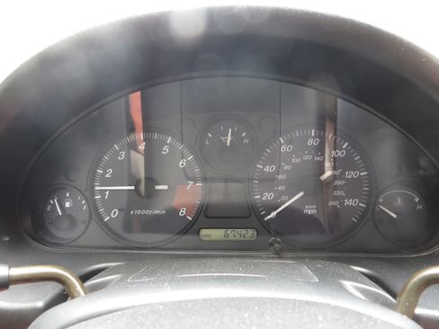 Used 1999 MAZDA MX-5 Miata RWD image 2