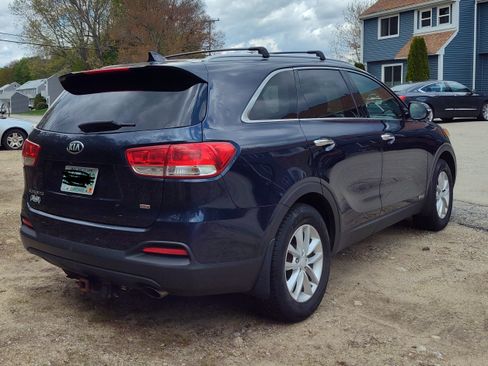 Used 2018 Kia Sorento AWD image 8
