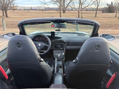 Used 2001 Porsche 911 Carrera image 13