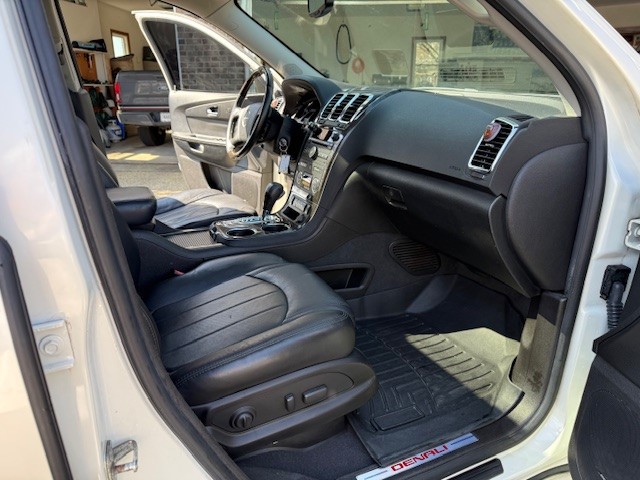 Used 2012 GMC Acadia Denali AWD/4WD image 11