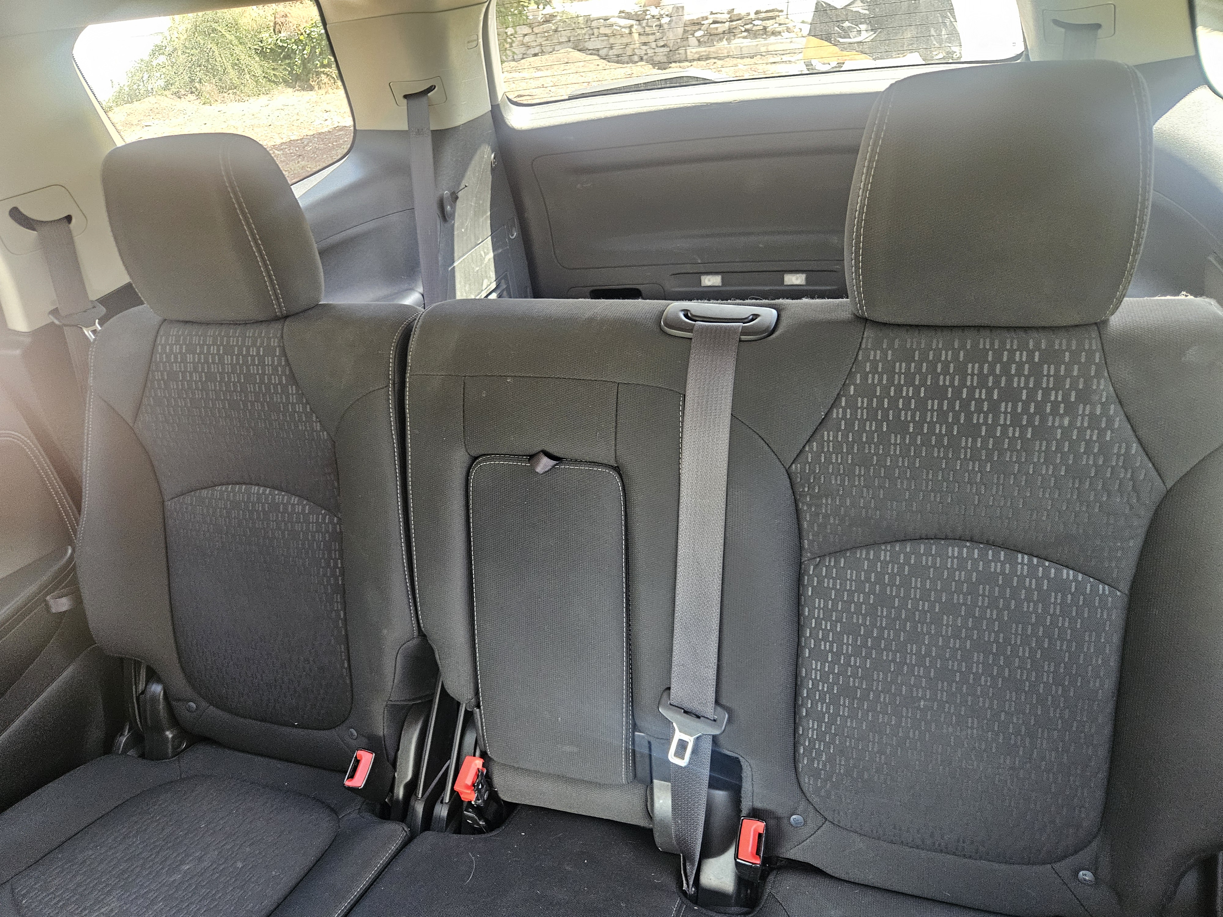 Used 2015 GMC Acadia SLE FWD image 10