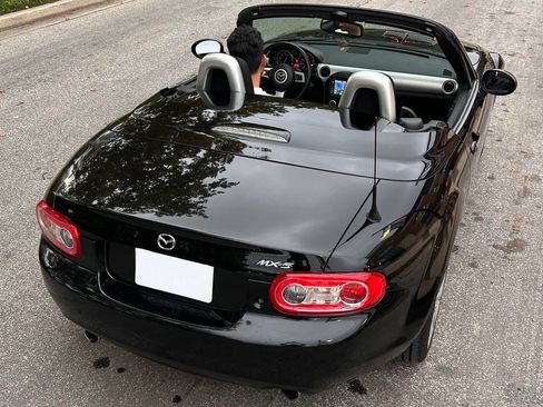 Used 2012 MAZDA MX-5 Miata Touring w/ Suspension Pkg image 4