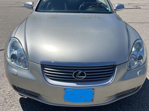 Used 2005 Lexus SC 430 Convertible RWD image 2