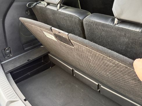 Used 2021 Ford Explorer ST w/ ST Street Pack image 21