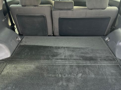 Used 2014 Toyota Prius V Three image 18