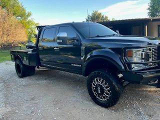 Used 2022 Ford F450 XLT w/ XLT Premium Package AWD/4WD image 2