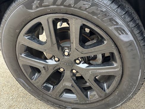 Used 2018 Jeep Renegade Altitude image 21