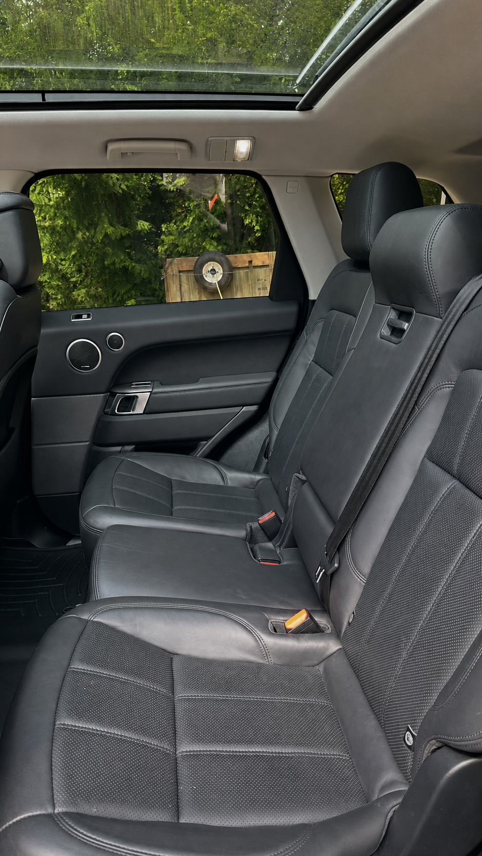 Used 2020 Land Rover Range Rover Sport HSE AWD/4WD image 9