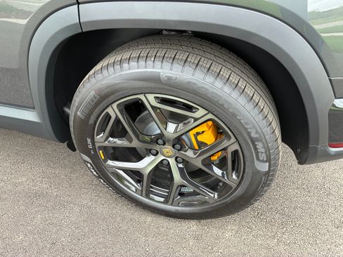 Used 2027 Rivian R2 Performance AWD/4WD image 11