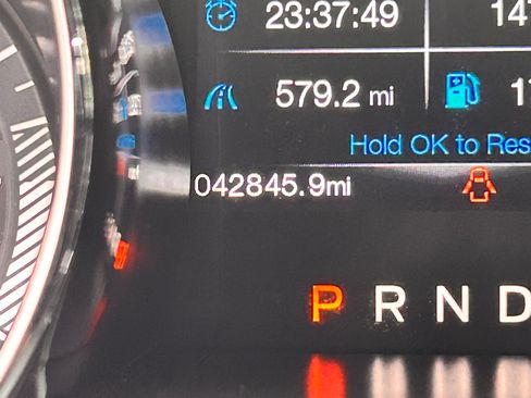 Used 2017 Ford Mustang GT Premium RWD image 24