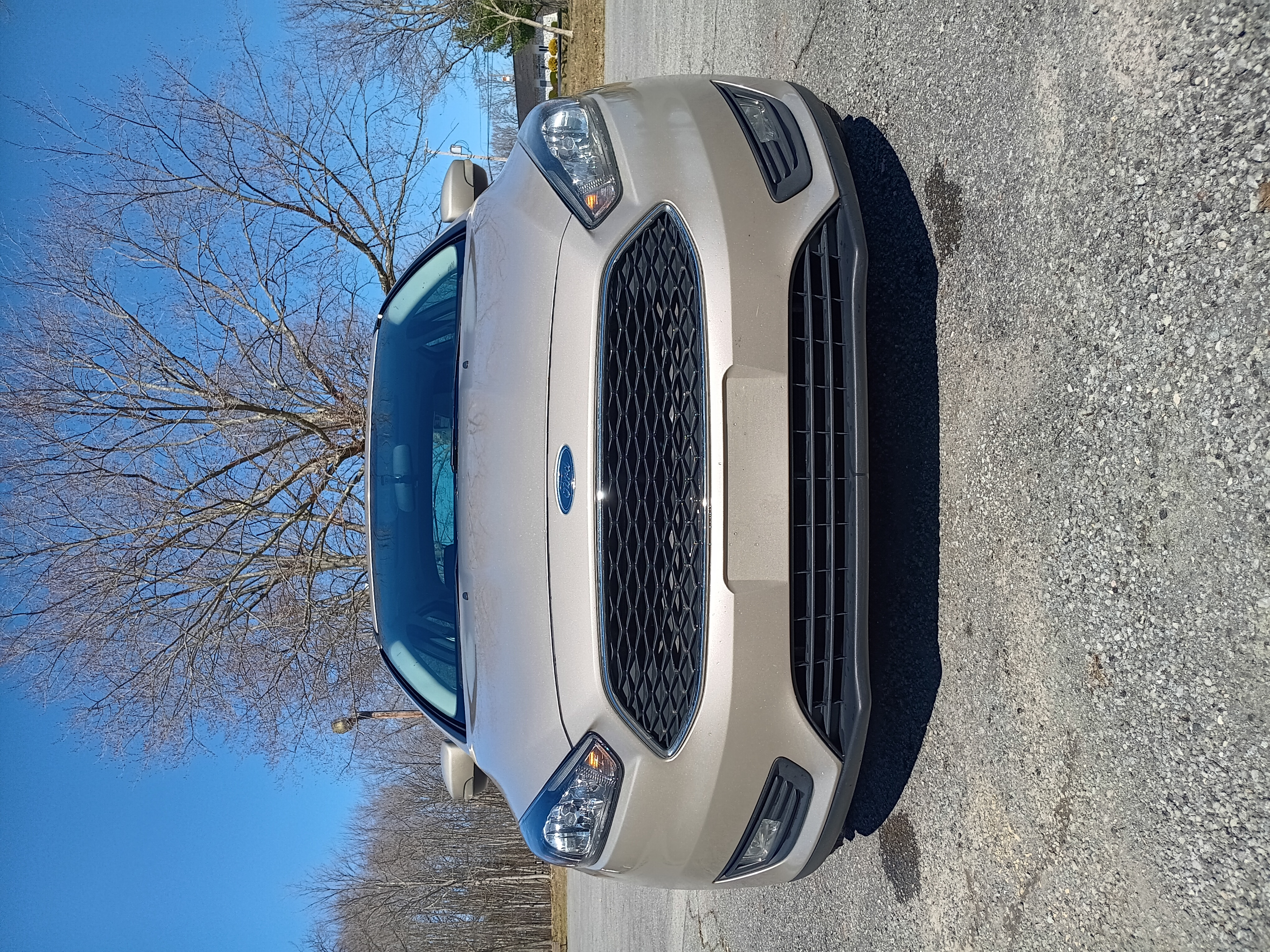 Used 2018 Ford Focus SEL w/ Cold Weather Package FWD image 10