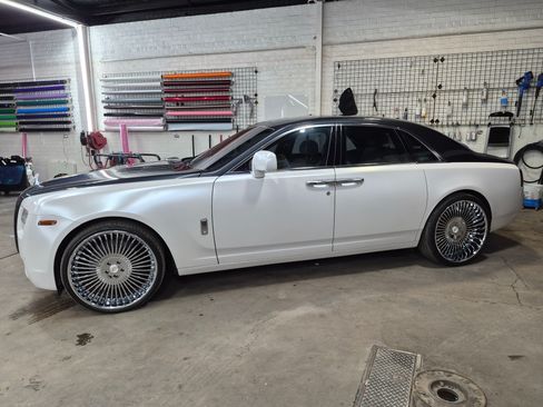 Used 2011 Rolls-Royce Ghost image 5