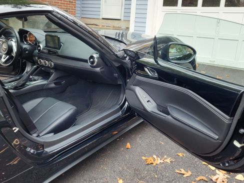 Used 2021 MAZDA MX-5 Miata RF Grand Touring image 14