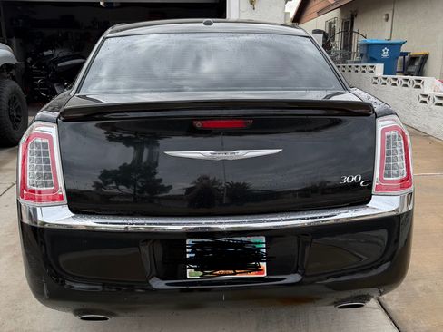 Used 2014 Chrysler 300 C image 14