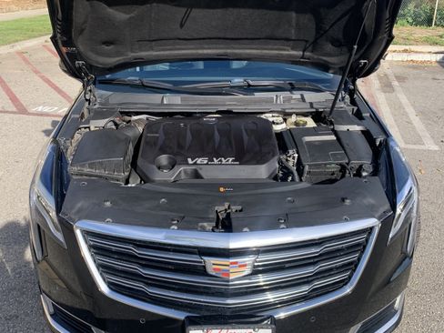 Used 2018 Cadillac XTS Luxury image 5