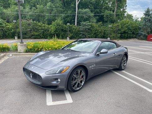 Used 2015 Maserati GranTurismo Convertible RWD image 4