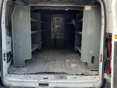 Used 2015 Ford Transit 250 130 Low Roof image 9