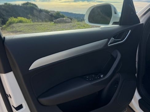 Used 2015 Audi Q3 2.0T Premium Plus image 16