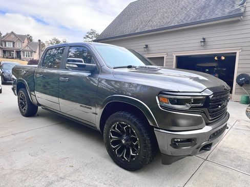 Used 2021 RAM 1500 Limited w/ Night Edition image 4