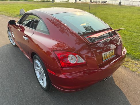 Used 2005 Chrysler Crossfire Limited RWD image 5
