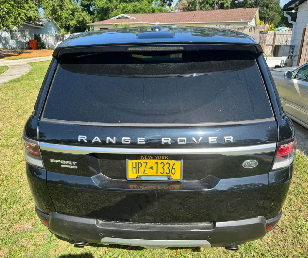 Used 2014 Land Rover Range Rover Sport HSE AWD/4WD image 13