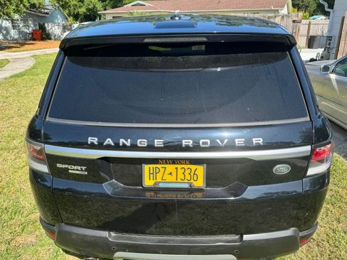 Used 2014 Land Rover Range Rover Sport HSE image 13