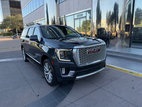 Used 2021 GMC Yukon XL Denali AWD/4WD image 5