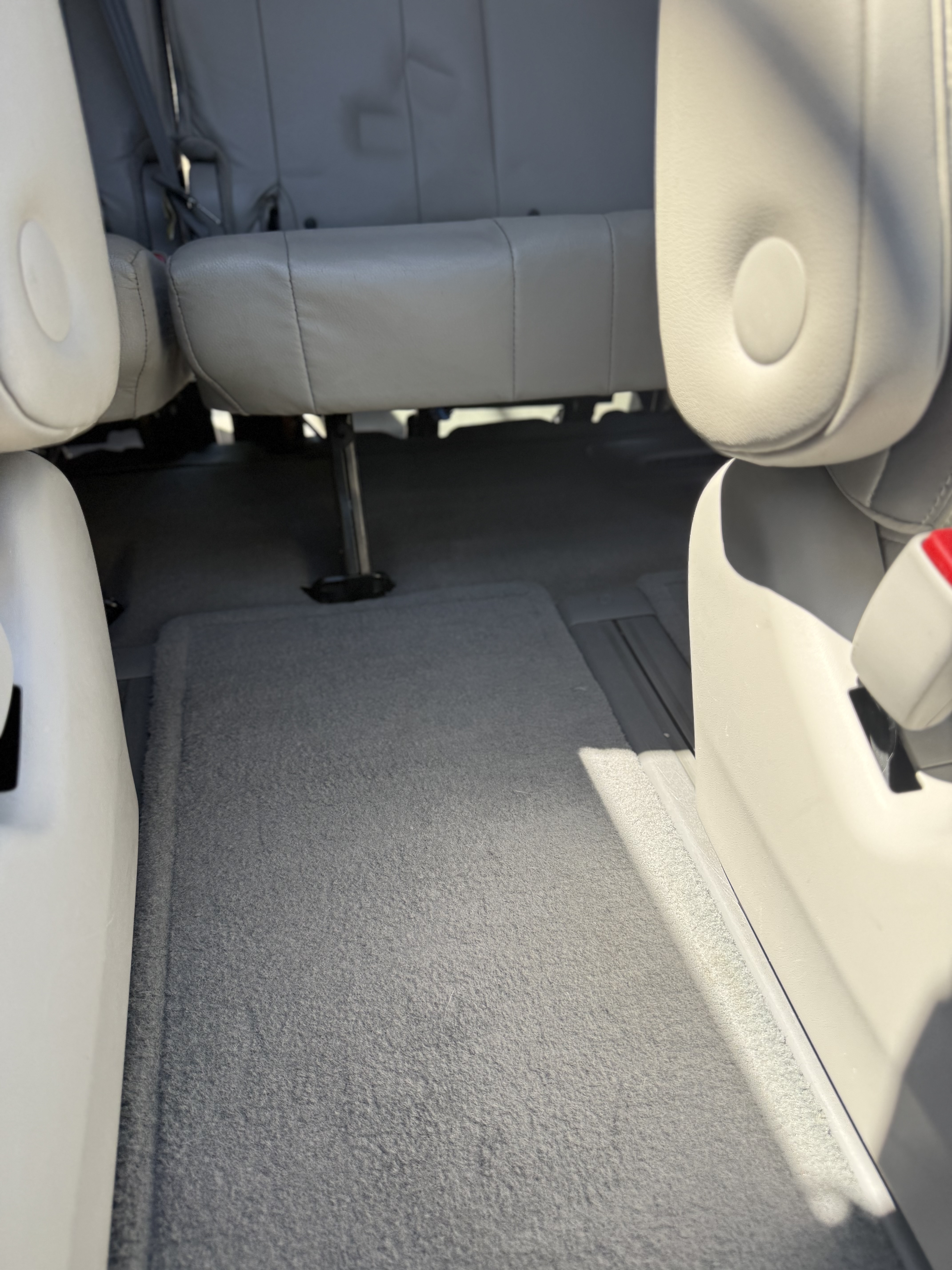 Used 2013 Toyota Sienna Limited w/ Premium Pkg FWD image 20
