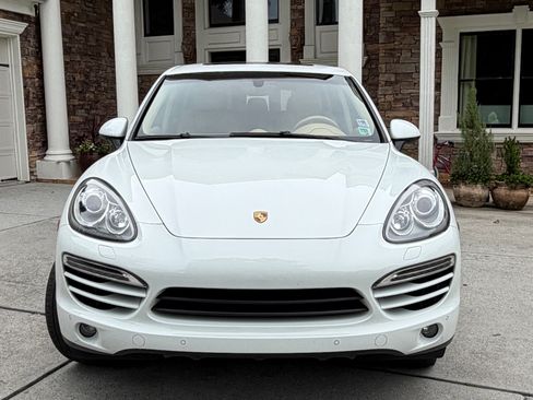 Used 2014 Porsche Cayenne Diesel AWD/4WD image 11