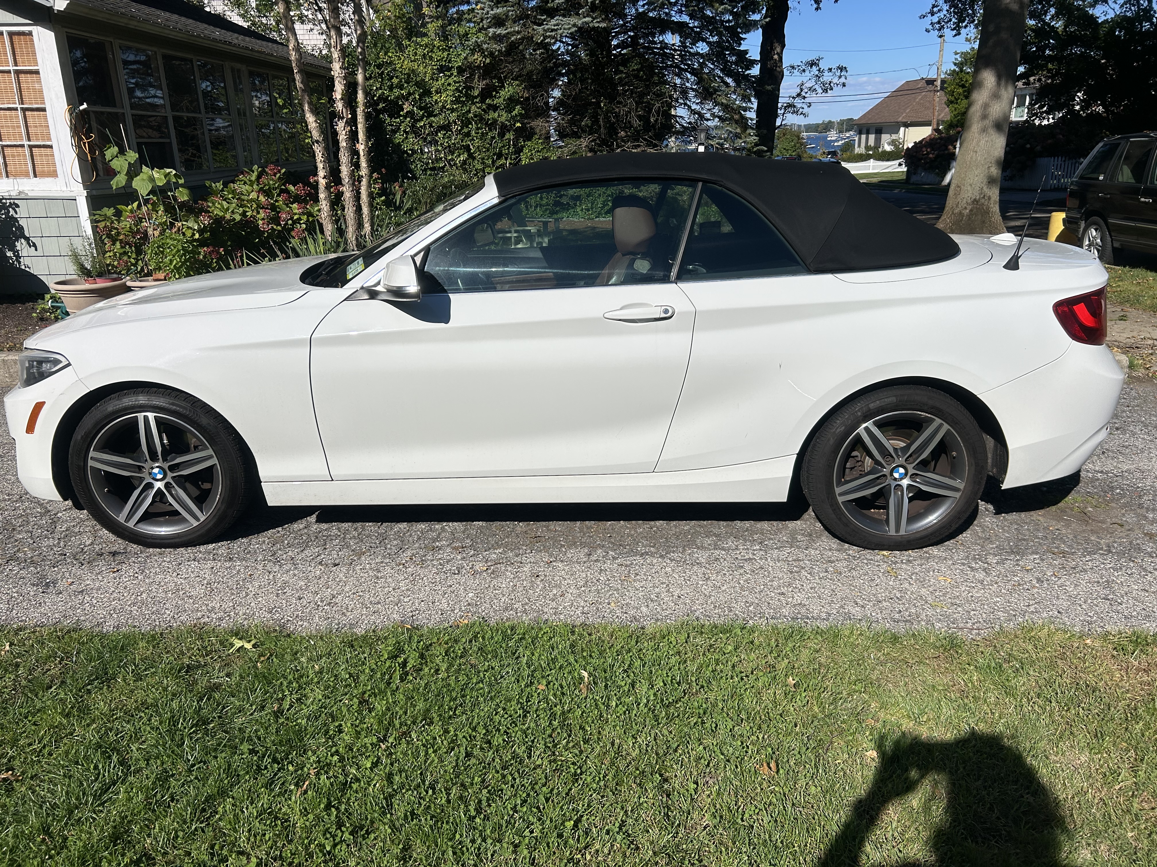 Used 2017 BMW 230i xDrive Convertible AWD/4WD image 1