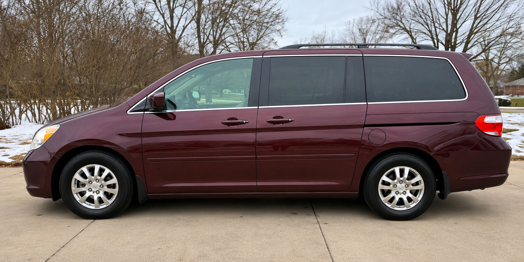 Used 2010 Honda Odyssey EX-L image 1