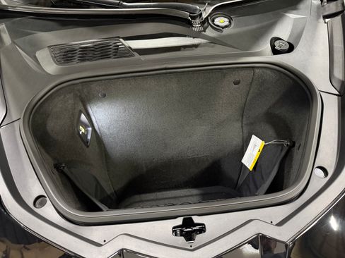 Used 2023 Chevrolet Corvette Stingray Premium Cpe w/ Z51 Performance Package RWD image 22