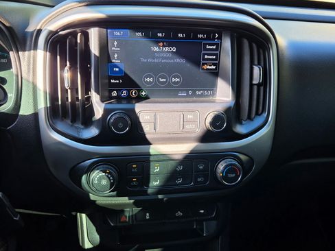 Used 2019 Chevrolet Colorado LT RWD image 10