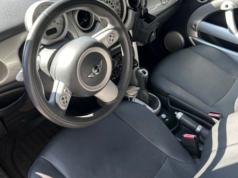 Used 2005 MINI Cooper Convertible FWD image 2