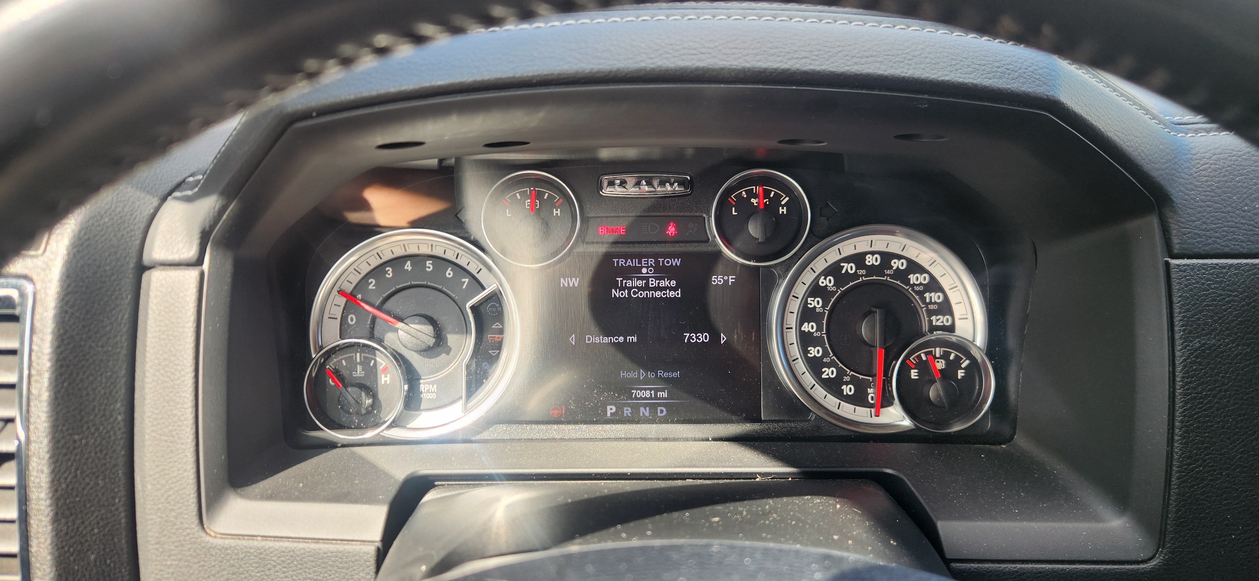 Used 2017 RAM 1500 Laramie w/ Convenience Group AWD/4WD image 9
