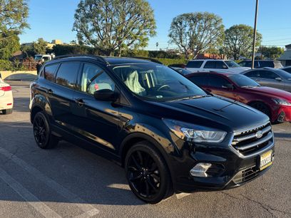 Used 2018 Ford Escape SE w/ SE Sport Appearance Package