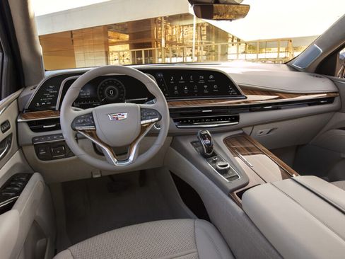 Used 2021 Cadillac Escalade ESV Sport Platinum image 11