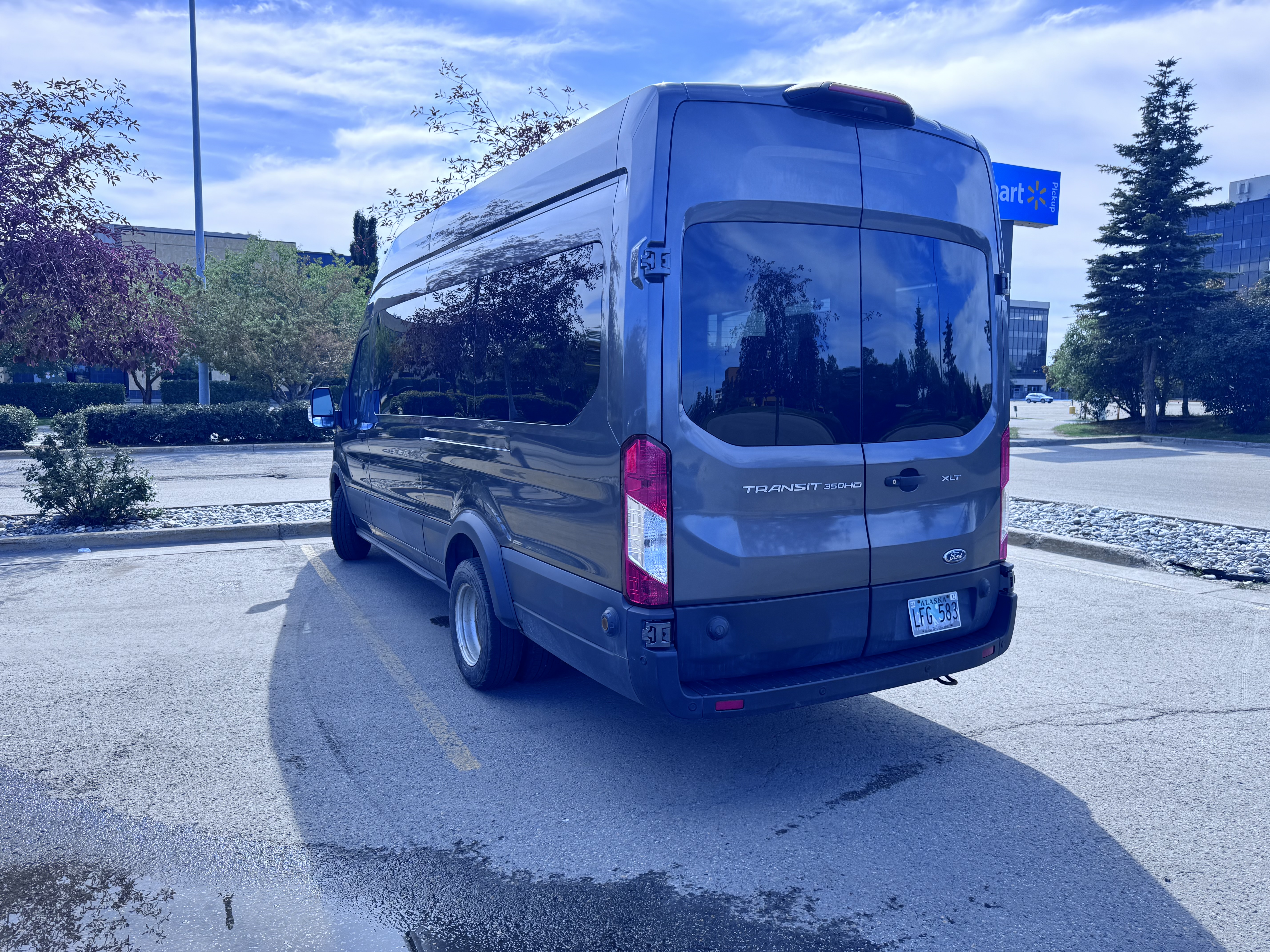 Used 2020 Ford Transit 350 XLT RWD image 13